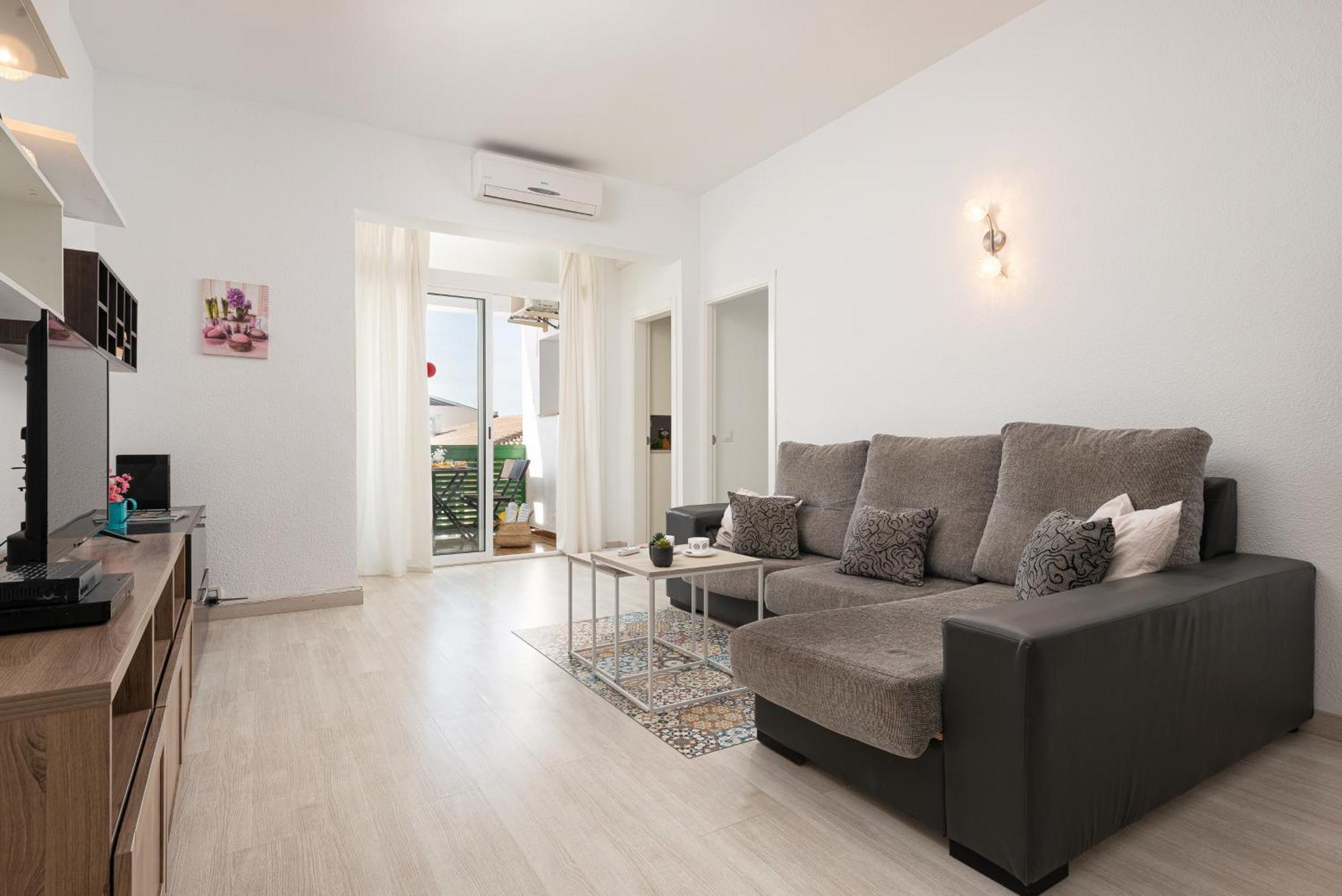 Apartment Xara Torres, At The Beach Of Alcudia Port de Alcudia  Exterior foto