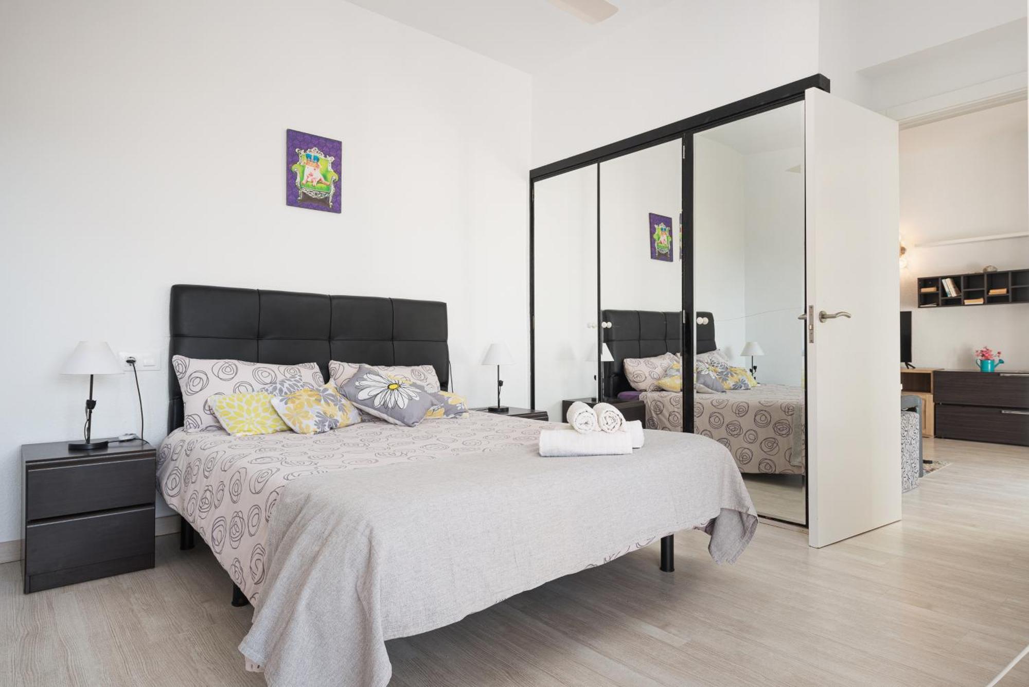 Apartment Xara Torres, At The Beach Of Alcudia Port de Alcudia  Exterior foto