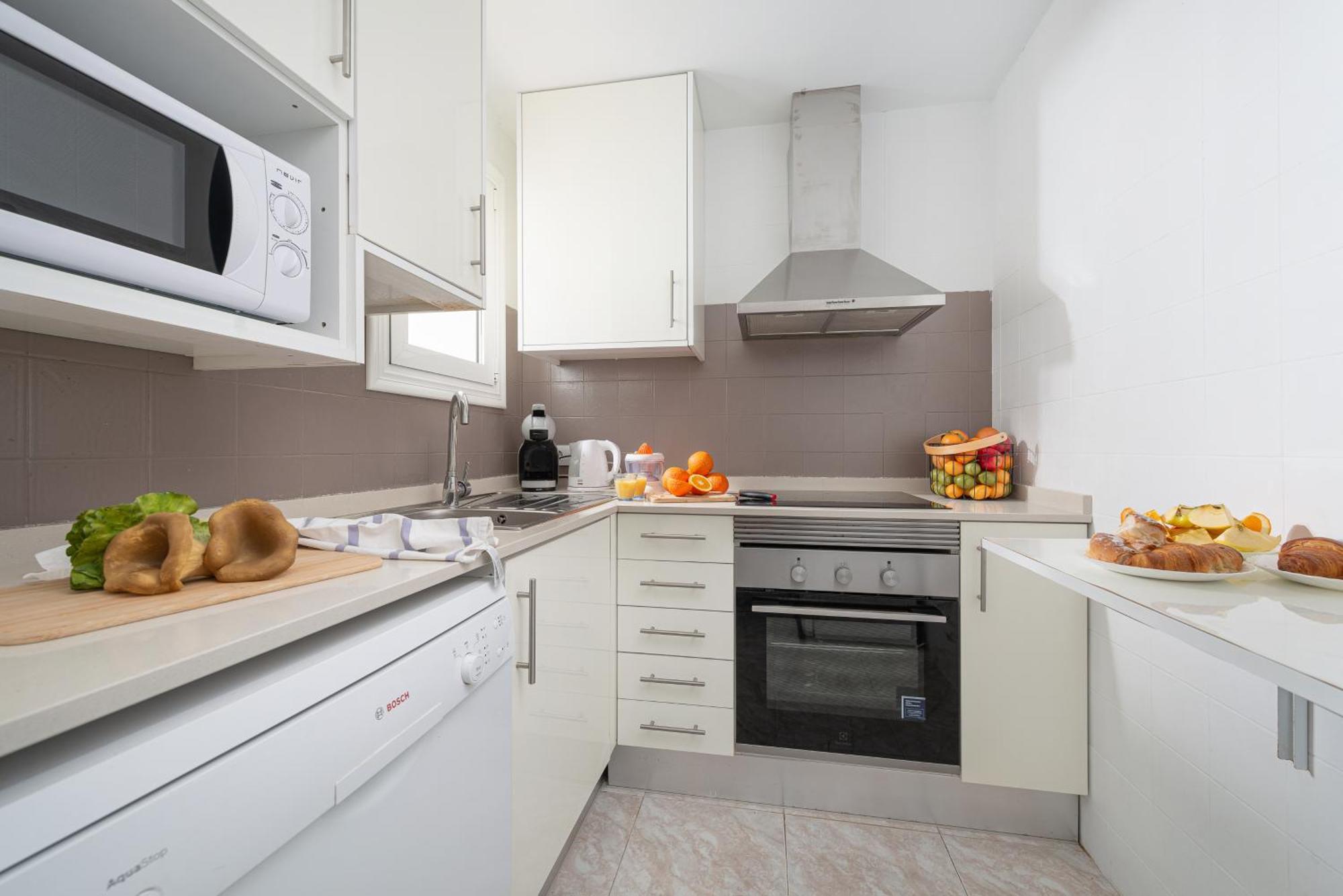 Apartment Xara Torres, At The Beach Of Alcudia Port de Alcudia  Exterior foto